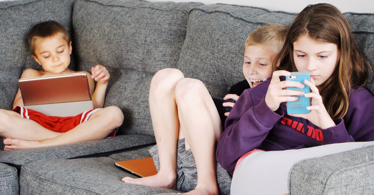 Señales de que tu hijo necesita más control digital y cómo actuar